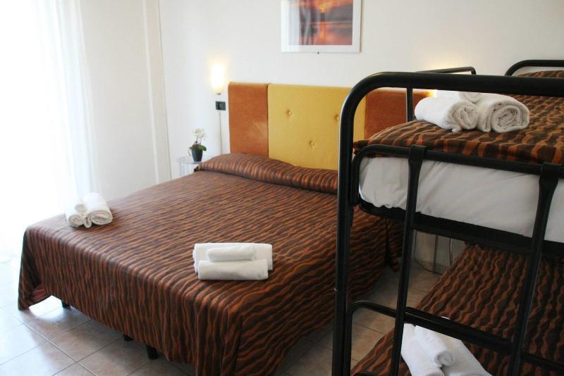 Hotel Bisanzio Cervia Exteriör bild