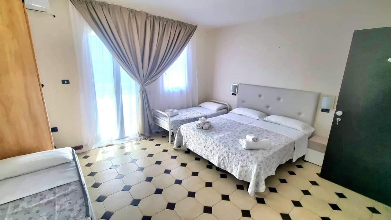 Hotel Bisanzio Cervia Exteriör bild