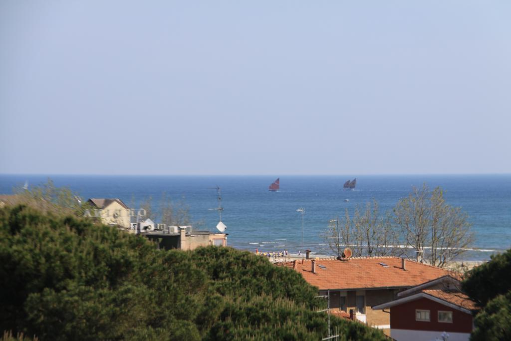 Hotel Bisanzio Cervia Exteriör bild